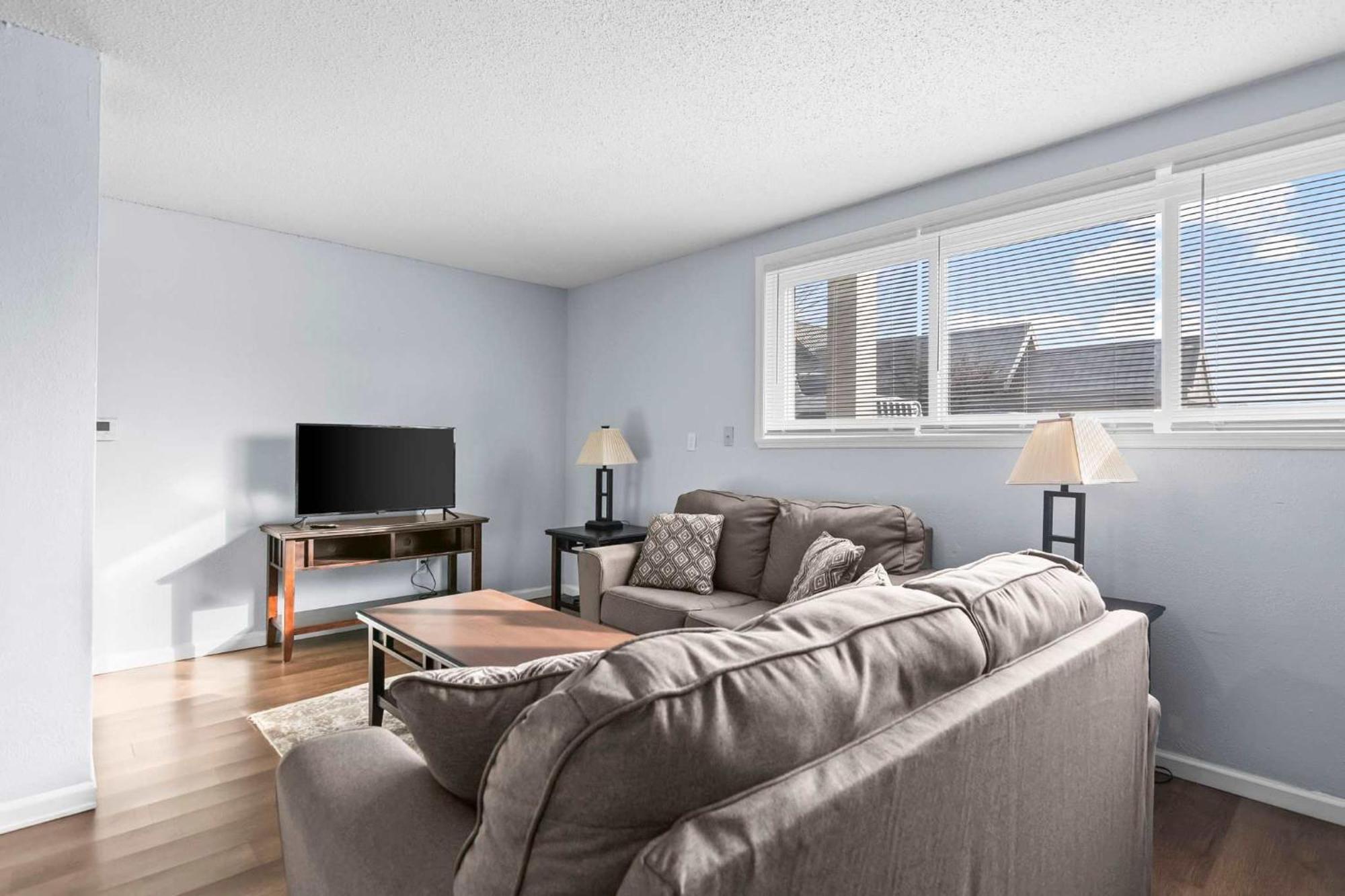 Beautiful And Cozy Unit In Springfield-B4 Apartment Bagian luar foto